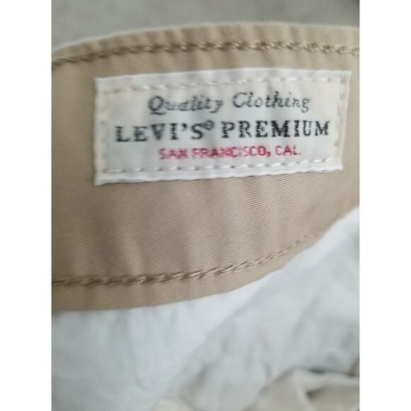 NWT Levis High Rise Loose Tapered Pleated Tan Khaki Pants Size 32 X 30 No Belt - Picture 8 of 12